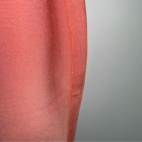 House of CB London Savannah V-Neck Low Plunge Bodycon Dress in Peach Size L - Picture 6 of 15